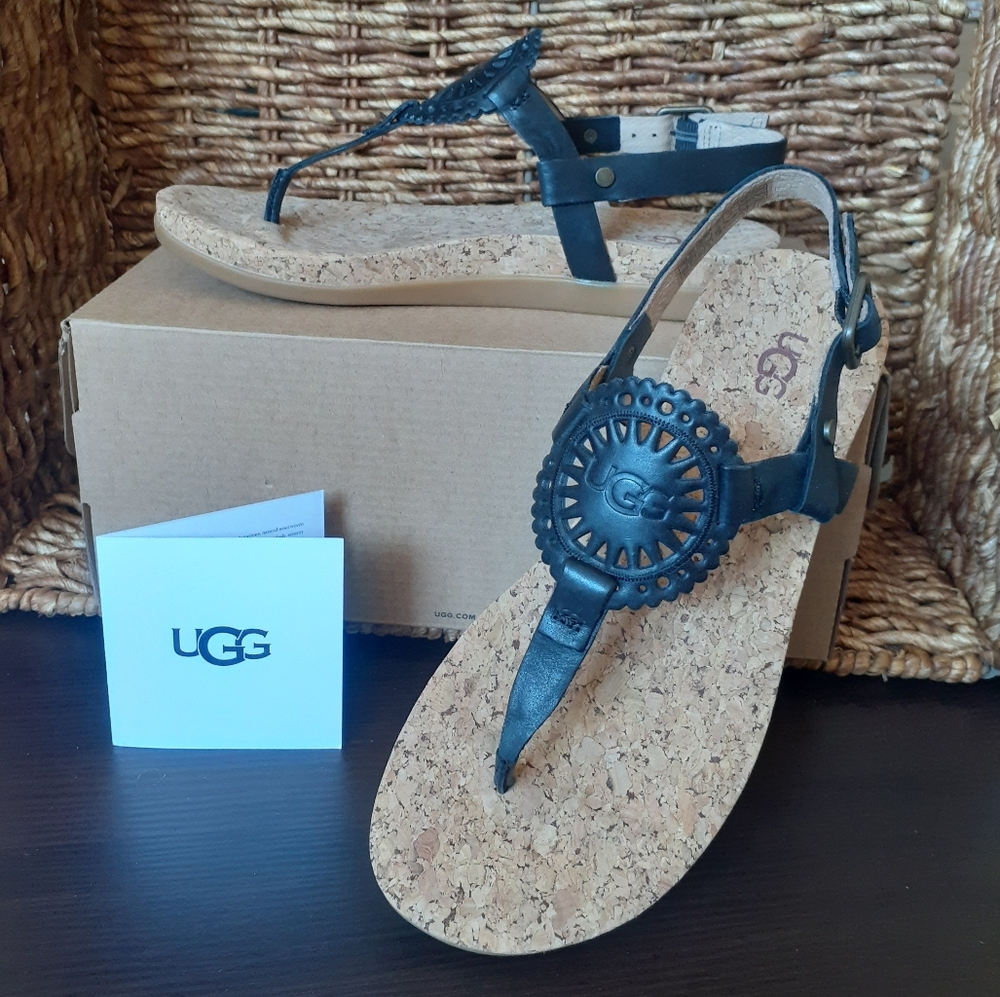 NIB - UGG AYDEN II SANDAL, SIZE 7, BLACK